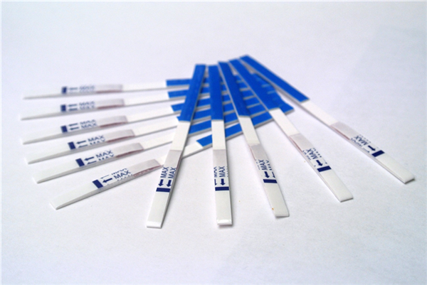Strip Ultra test ciążowy hCG (mocz/surowica, czułość 10 mIU/ml)