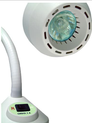 Halogenowy projektor lekarski lampa ORDISI FLH2 przejezdny
